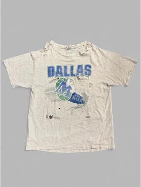 Vintage Distressed Dallas Mavericks NBA Tee